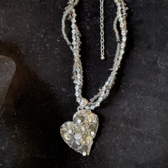 Chicos Gorgeous Amethyst Chip Necklace base metal with Glass Beads Pearls - Picture 9 of 9